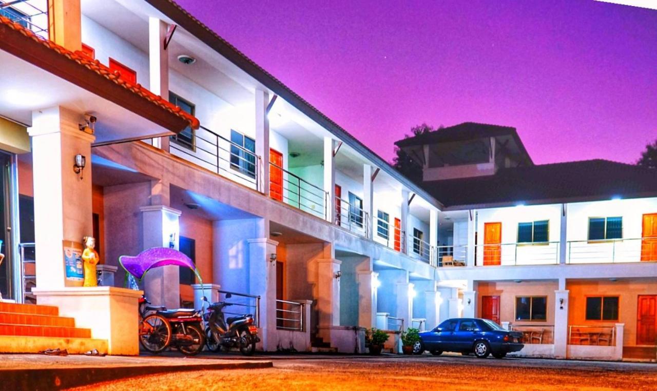 Tararin Hotel Chiang Saen Buitenkant foto